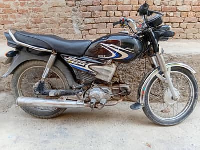 Yamaha  January model 2012 argent sale