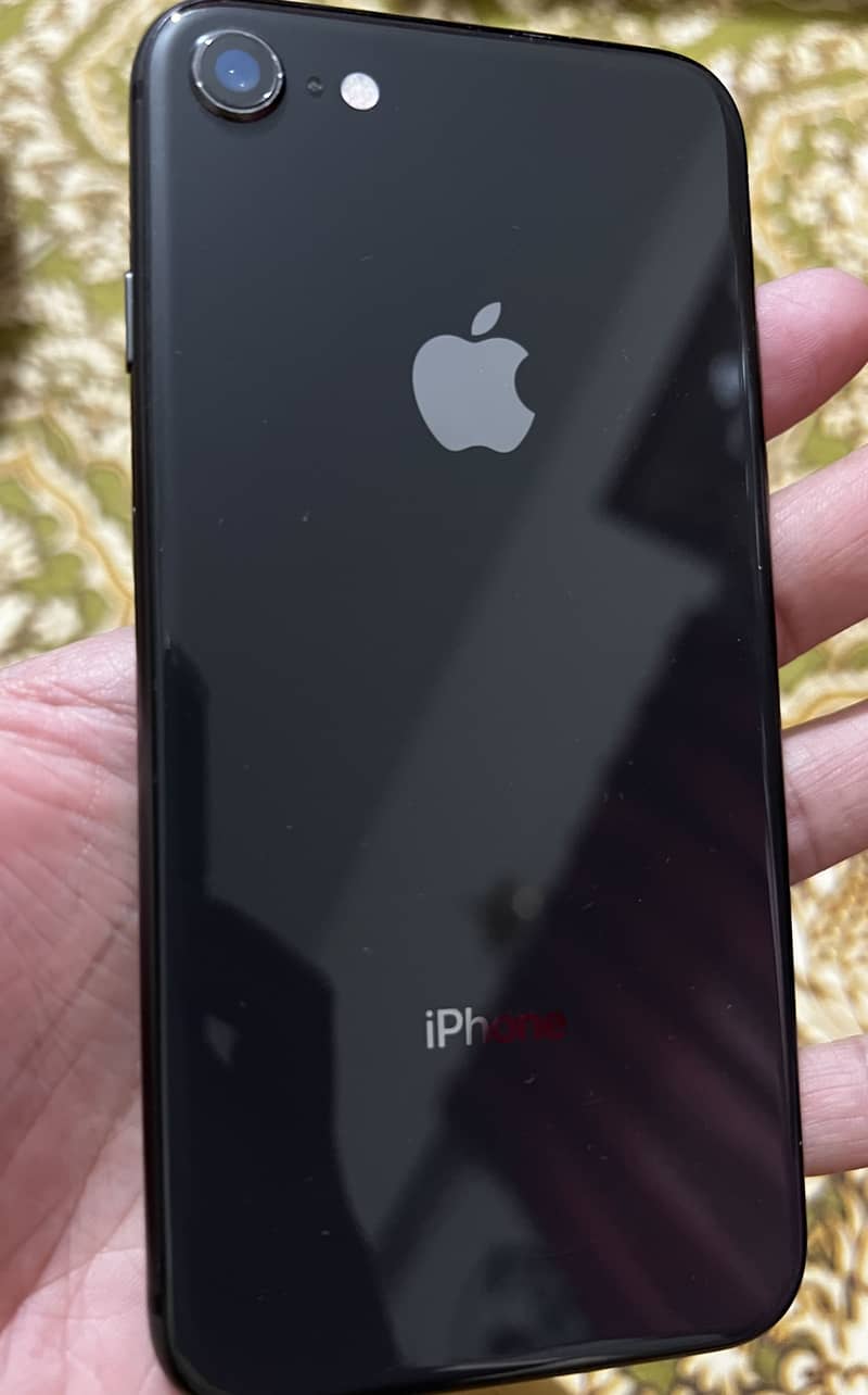 Apple iPhone 8 0