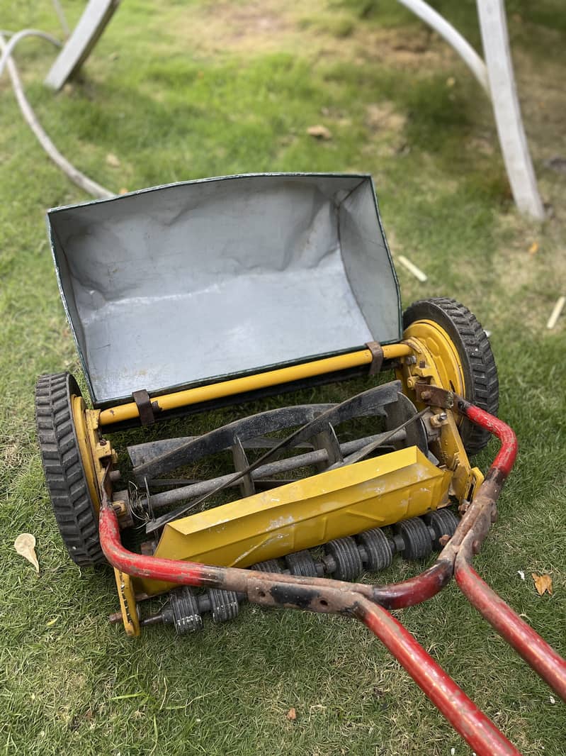 Grass cutting machine 1
