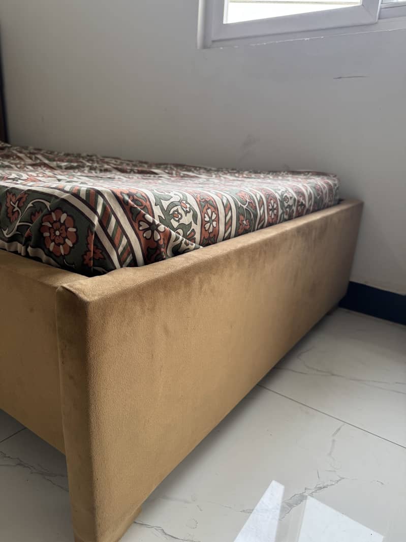 Single bed 1