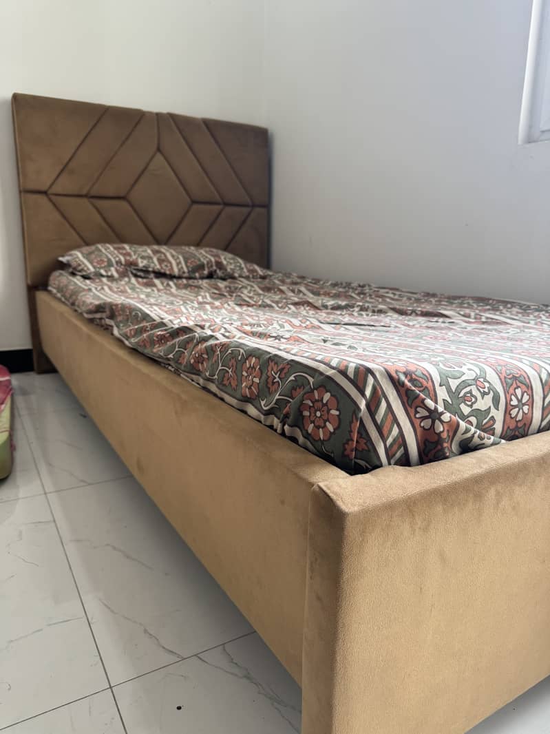 Single bed 3