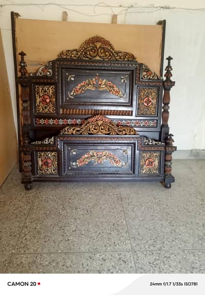 bed site table matress