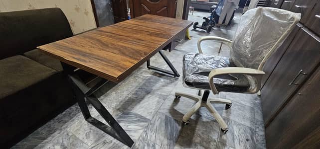 urgent computer table sale