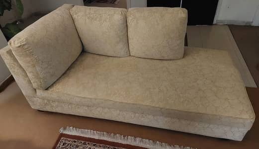 Half white fabric L shaped Soga