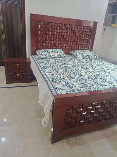 Beds and Almirah