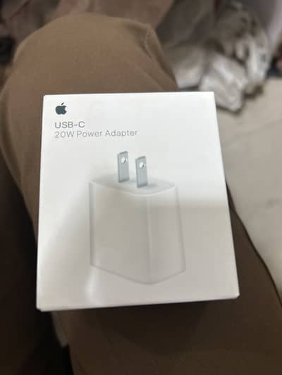 USB-C  20W