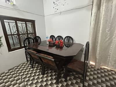 A six chairs dinning table
