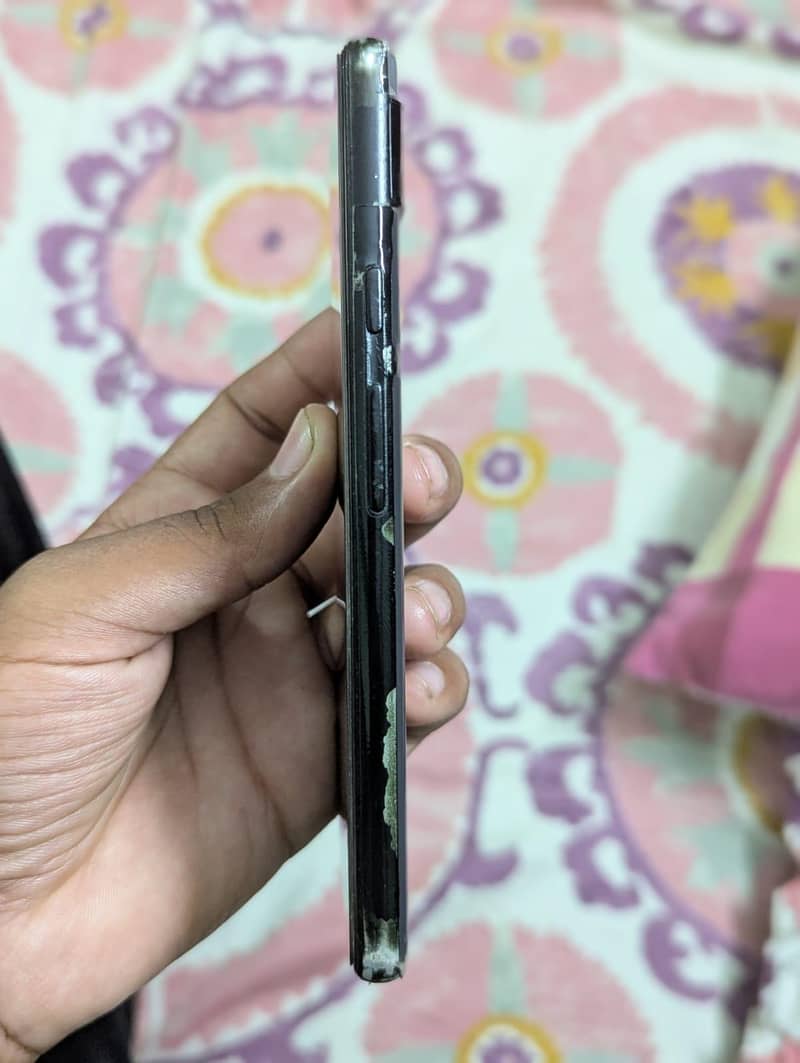 Google Pixel 6a 4