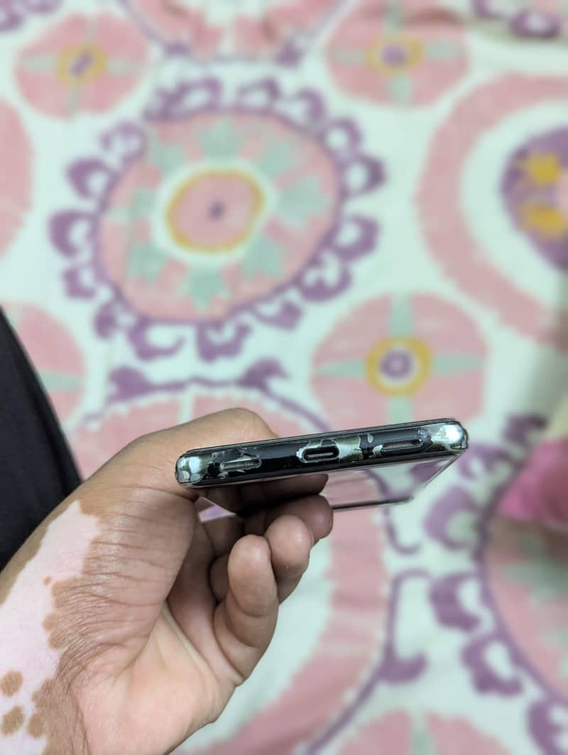 Google Pixel 6a 5