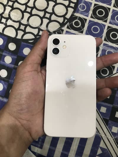 Apple iPhone 12