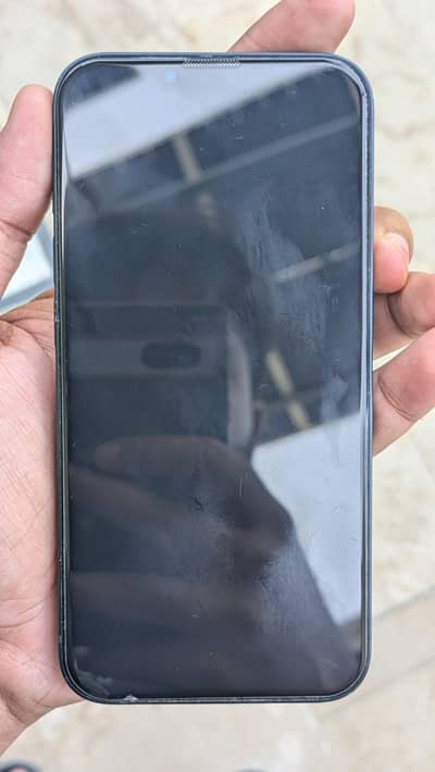 Apple iPhone 13