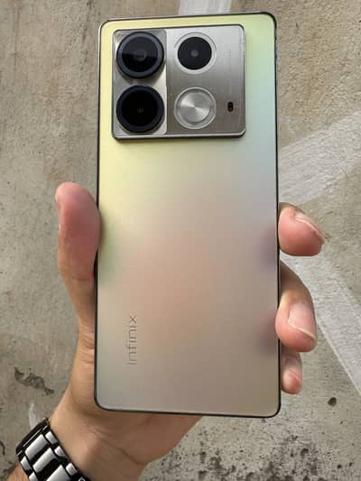 Infinix Note 40