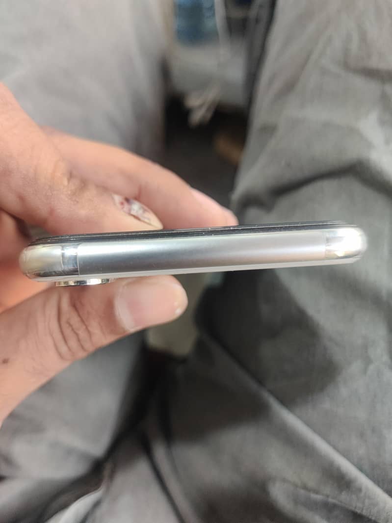 Apple iPhone X 1