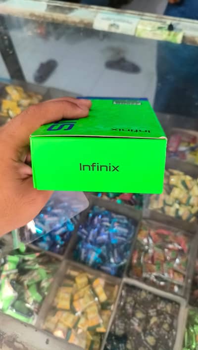 Infinix Smart 8 Pro