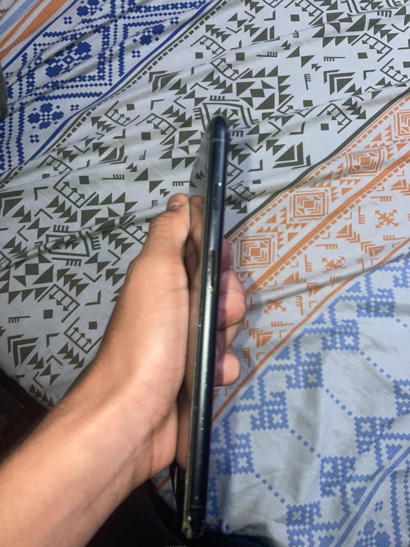 Apple iPhone 7 Plus 4