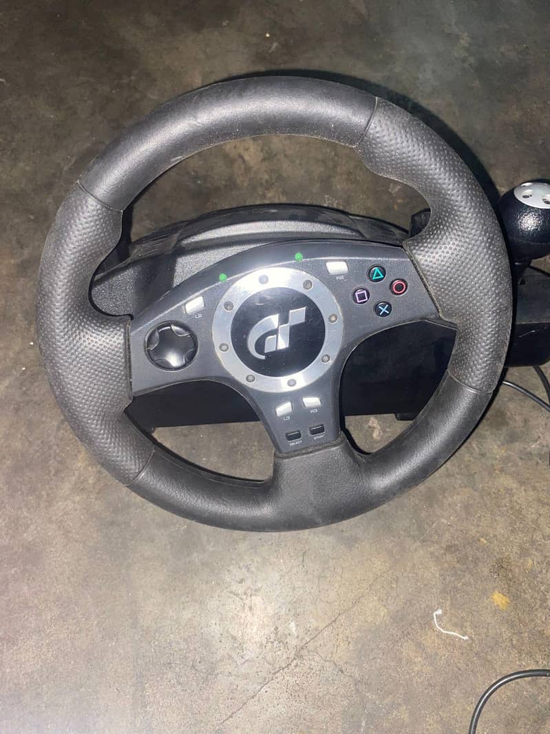 Logitech steering wheel 1