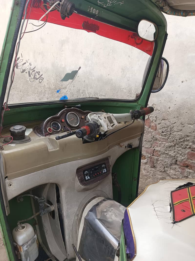 auto rickshaw 4