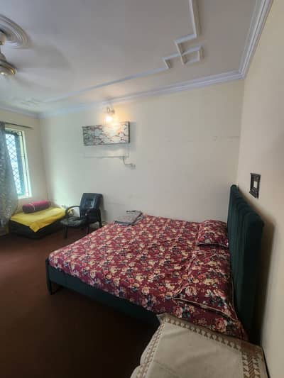 Furnish room available in F11 for Job holder single male