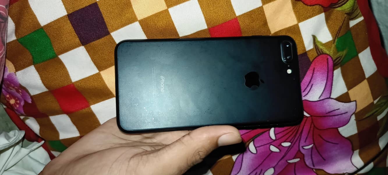 IPhone 7+ 2