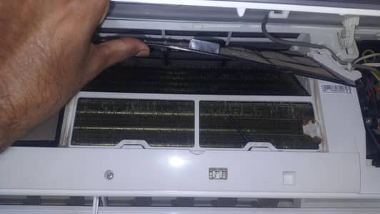 Haier AC inverter 1 ton