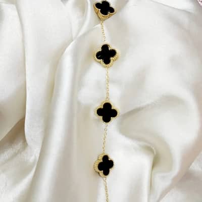 Clover Bracelet for Women Deliver All Over Pakistan