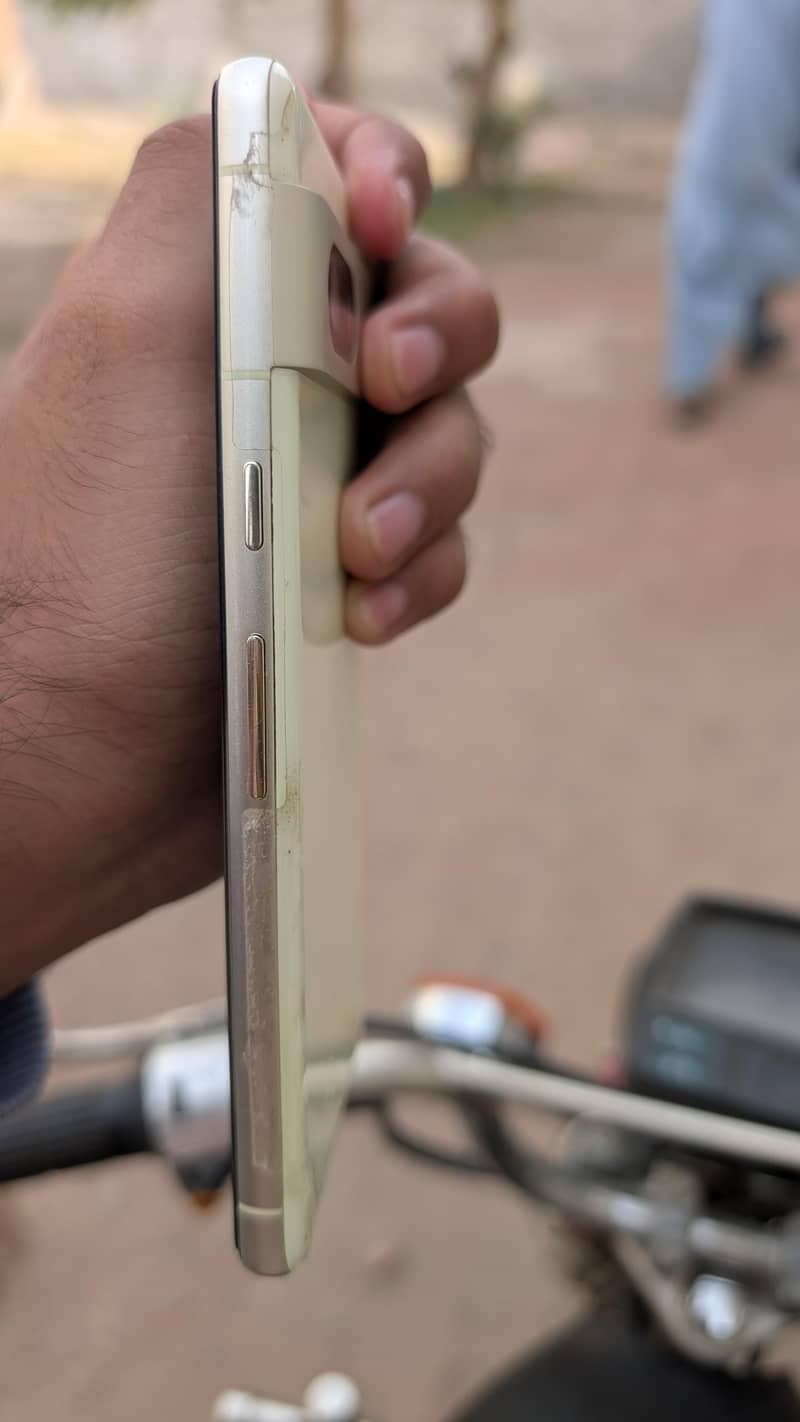 Google Pixel 7 3
