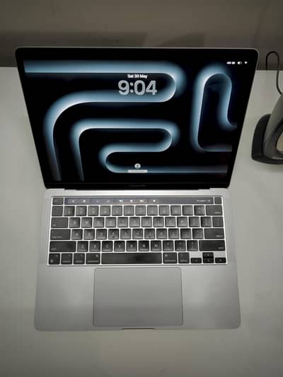Apple MacBook Pro 13-inch M1 (2020)