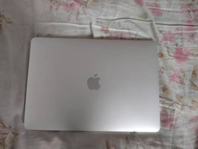 MacBook Pro 14.1