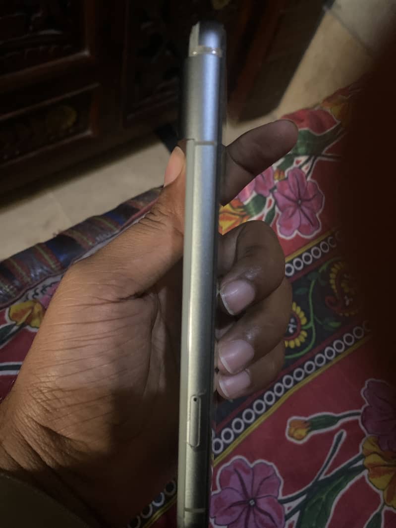 Google Pixel 8 2
