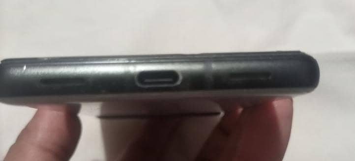 Google Pixel 6a 11