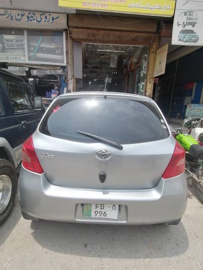 Toyota vitz 2006 full option