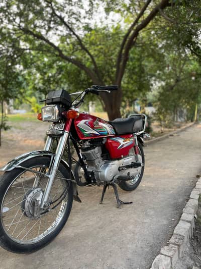 Honda Cg125 2023 model , 19k km driven