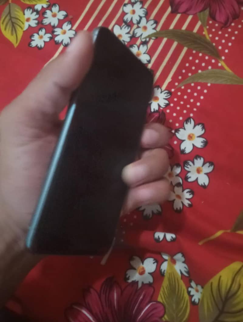 Google pixel 8 4