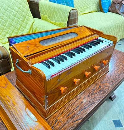 Used Harmonium / Baja – Good Condition – Needs Little Tuning