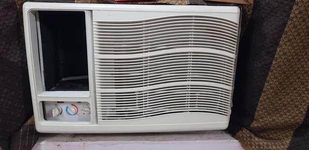 hot and cool imported windows AC 1.5 ton