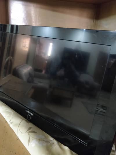 Samsung Original 32 Inch LCD – Not Working – Best for Repair or Parts