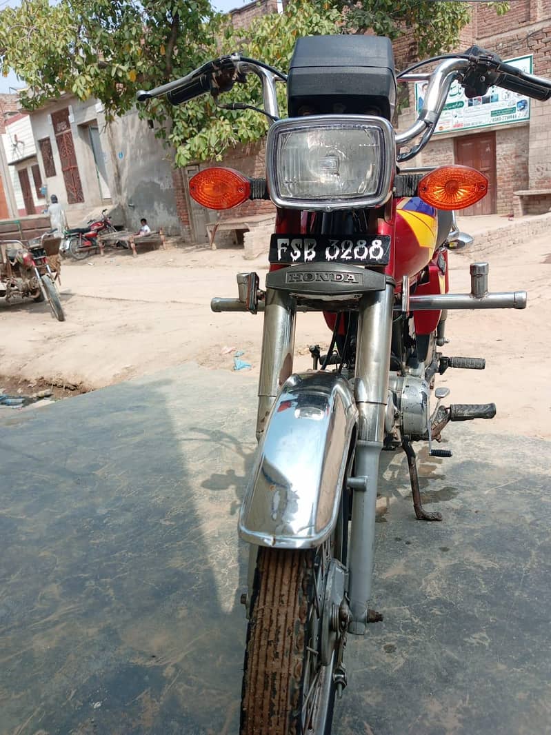 CD70 model 2003 4