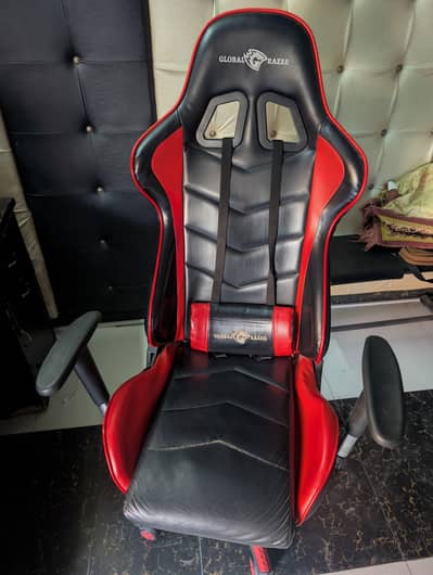 Razor Global Gaming Chair (Used)