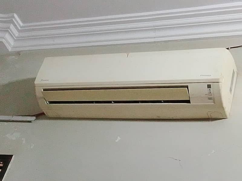 2 Ton split AC  7/10 used condition 1