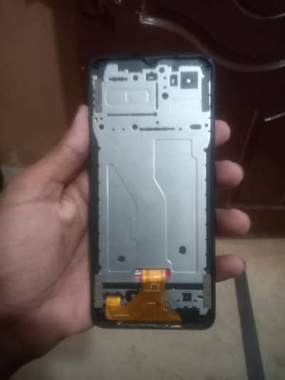 Itel A06 es ki sirf back or panel dalta ha jis ko chhye a jao