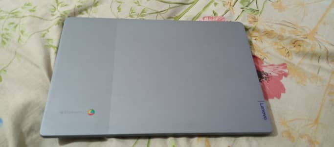 Lenovo IdeaPad 3 Chromebook 15.6” Box Pack – 4GB/64GB