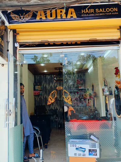 Experience barber required for saloon
