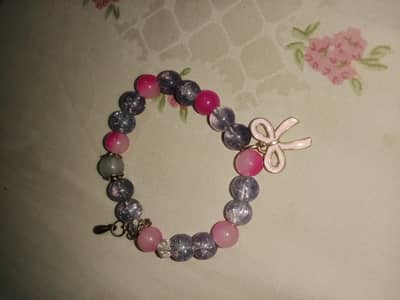 lastic  bracelet