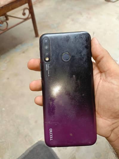 Tecno Spark 4