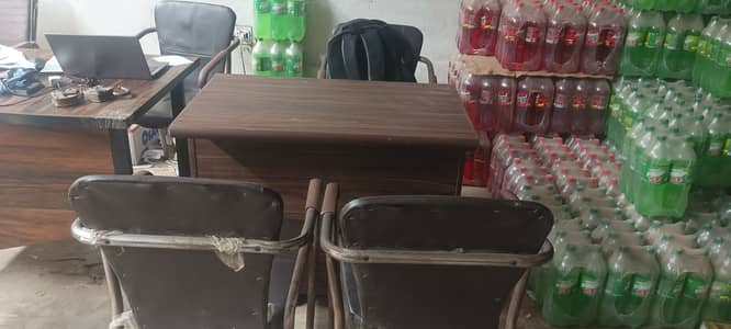 Office Furniture for Sale – Executive Tables & Complete Office Setup