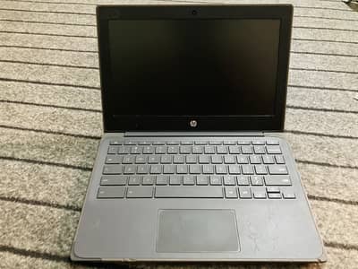 HP chromebook available 4gb RAM 32gb ROM