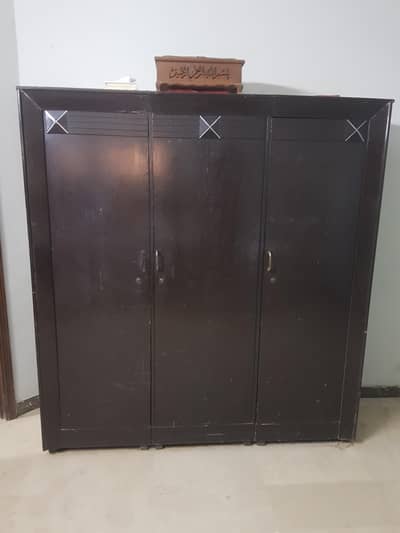 3 Door Cupboard