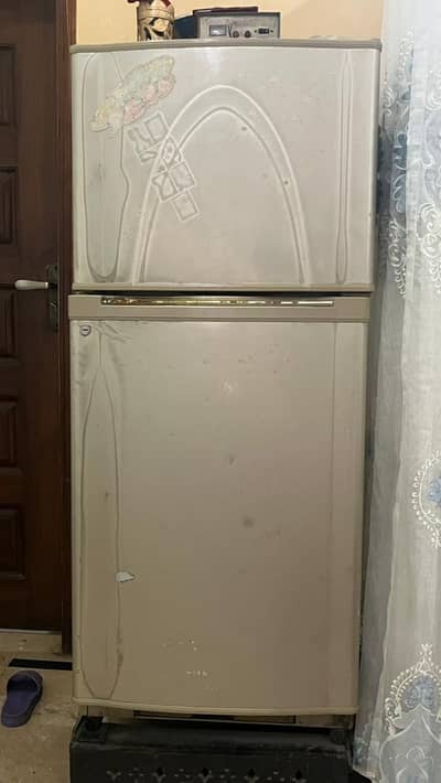 Dawlance 12 cubic feet fridge for sale