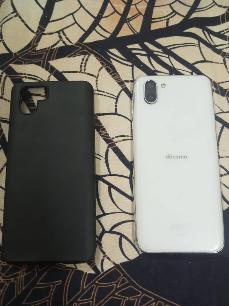 Sharp Aquos R2 2