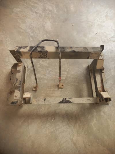 Cuore/coure cng/lpg genuine company fitted cylinder stand